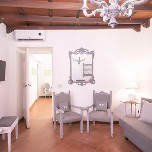 Sweet Arco Farnese Apartament